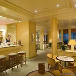 Bedford 4*