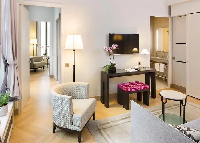 Hotell Bedford 4*
