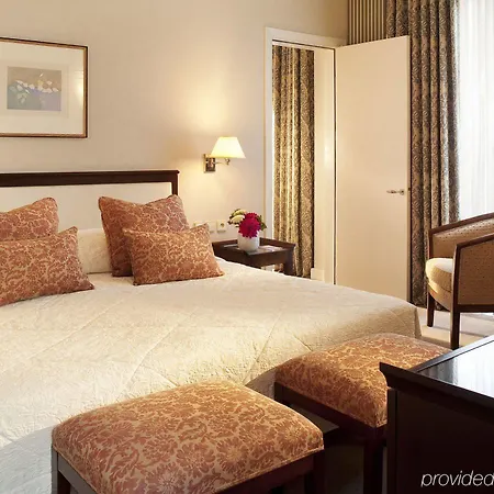 Hotel Bedford